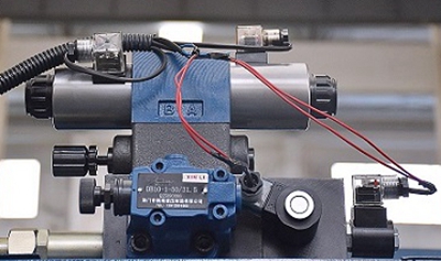 100t Cnc Metal Bending Machines, 3200 Mm Cnc Sheet Press Brake With E21 100t Cnc машини за огъване на метал, 3200 mm Cnc преса за листове с E21