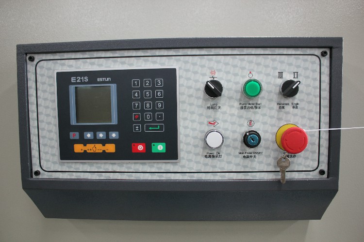 12mm 3200mm Hydraulic Guillotine Shearing Machine Cnc Steel Sheet Cutting Machine 12 мм 3200 мм хидравлична машина за рязане на гилотина Cnc машина за рязане на стоманени листове