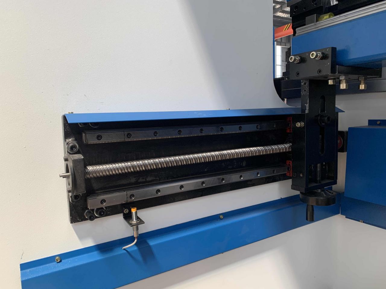 160t-4000 4-axis Cnc Hydraulic Bending Machine Press Brake 160t-4000 4-осна CNC хидравлична преса за огъване