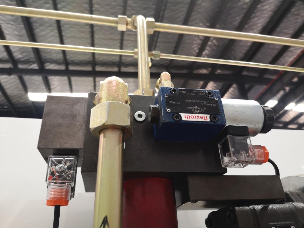 160t-4000 4-axis Cnc Hydraulic Bending Machine Press Brake 160t-4000 4-осна CNC хидравлична преса за огъване