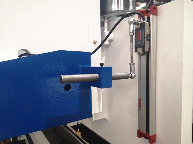 160t-4000 4-axis Cnc Hydraulic Bending Machine Press Brake 160t-4000 4-осна CNC хидравлична преса за огъване