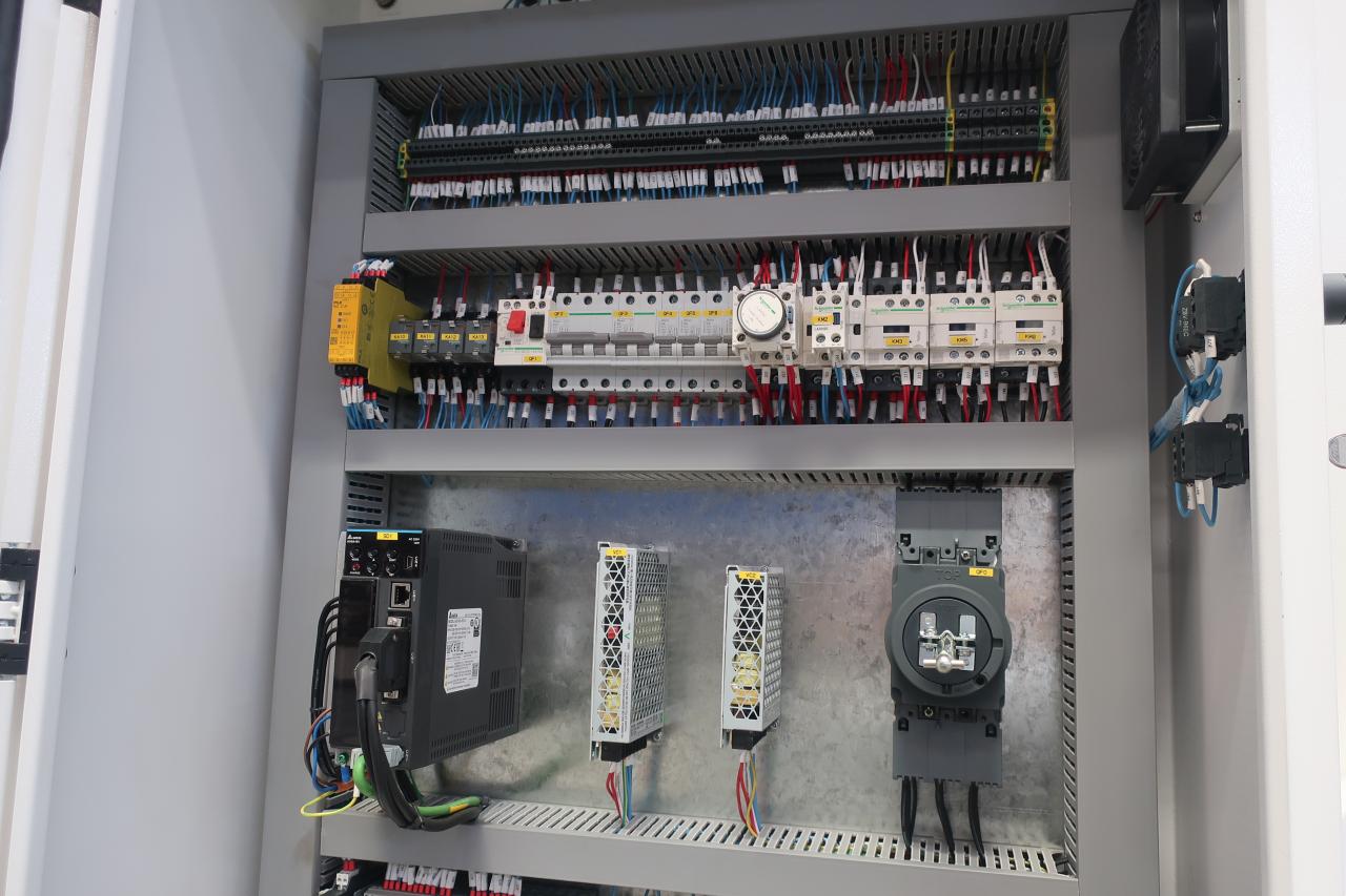 16 мм хидравлична гилотина за рязане на ламарина 6 метра