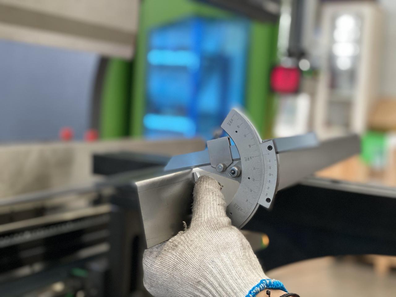 16 мм хидравлична гилотина за рязане на ламарина 6 метра