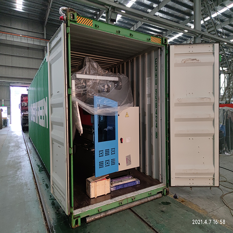 300t/4000 Хидравлична преса спирачна машина