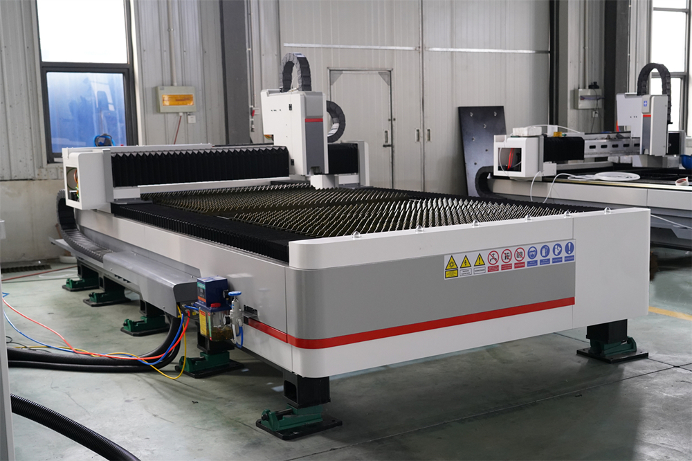 3015 4kw 1kw 2kw 3kw Stainless Steel Cnc Fiber Laser Cutting Machine 3015 4kw 1kw 2kw 3kw машина за лазерно рязане от неръждаема стомана с влакна