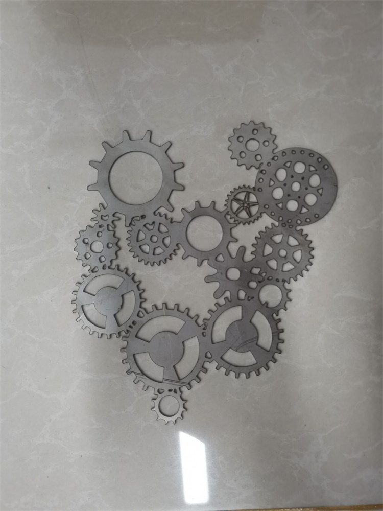 3015 Copper Carbon Stainless Steel Aluminum Iron Metal Cnc Fiber Laser Cutting Machine 3015 мед въглеродна неръждаема стомана алуминий желязо метал Cnc машина за лазерно рязане с влакна