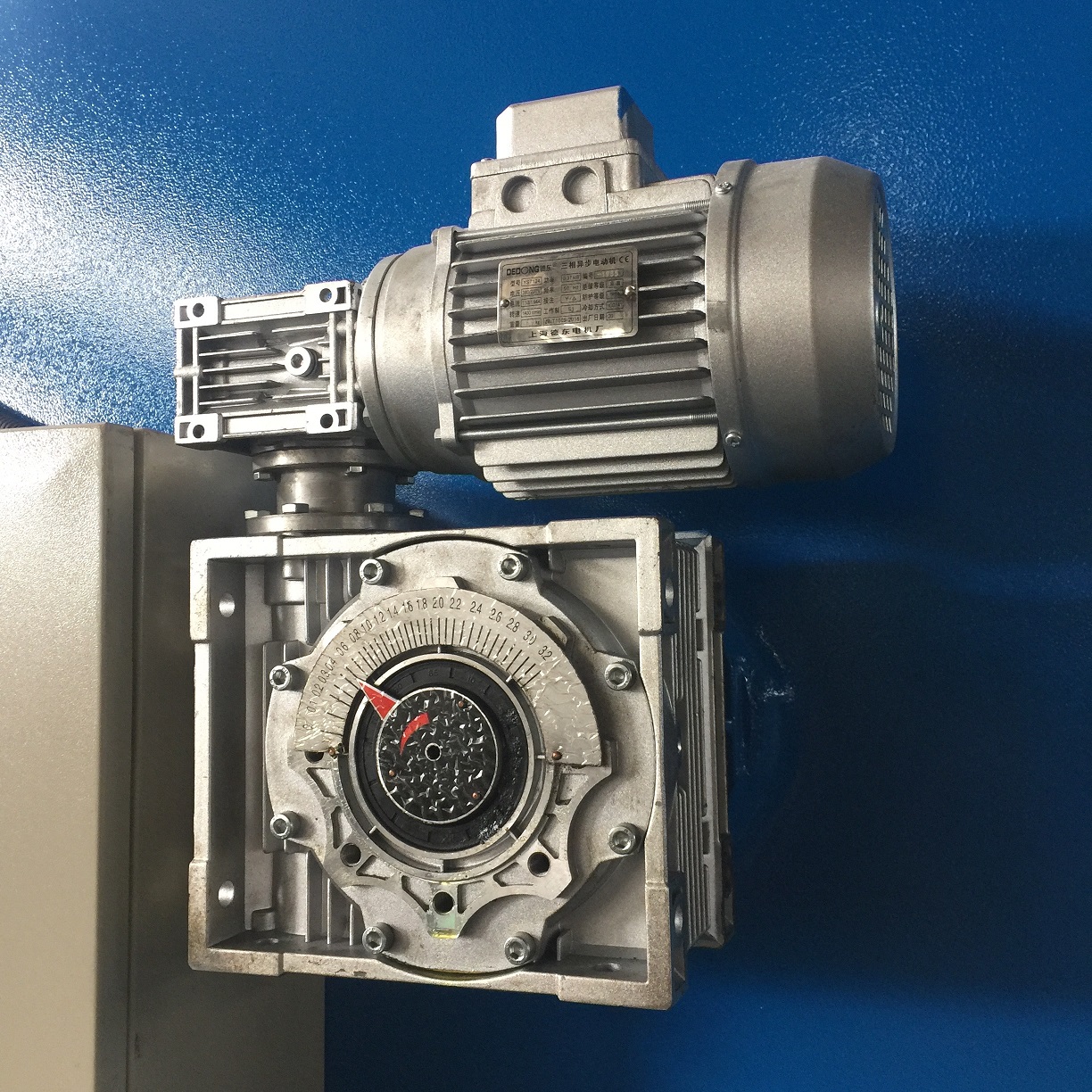 4mm Oem Qc11y-8x3200 Nc Hydraulic Guillotine Guillotine Shearing Machine 4mm Oem Qc11y-8x3200 Nc Хидравлична гилотина Машина за рязане на гилотина