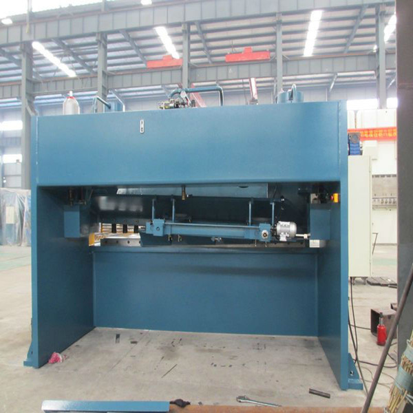 4mmx2500 Hydraulic Shearing Steel Plate Cutting Machinery Steel Plate Shear 4mmx2500 Хидравлични машини за рязане на стоманени плочи Ножици за стоманени плочи