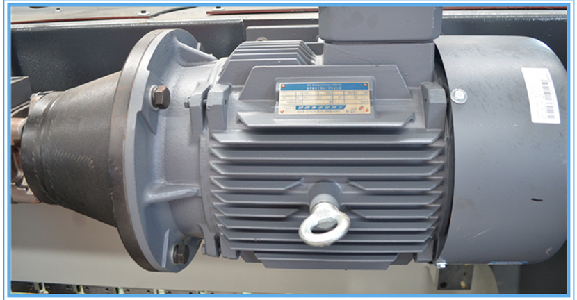 60t Q35-16 Hydraulic Ironworker Shearing Punching Bending And Notching Machine 60t Q35-16 Хидравлична железарска ножица за щанцоване, огъване и нарязване