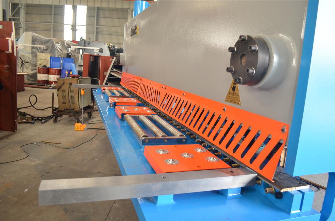 6*3200mm Guillotine Shears Metal Shear Hydraulic Iron Sheet Cutting Shearing Machine 6*3200 мм гилотинни ножици за метални ножици Хидравлична машина за рязане на листове желязо