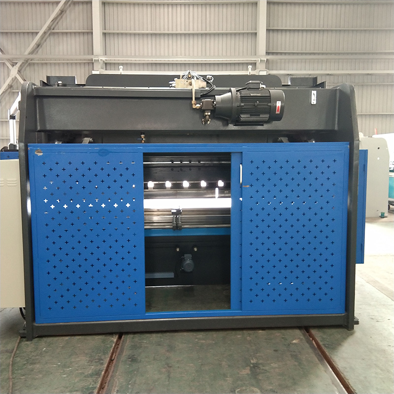 63t 2500mm Nc Carbon Steel Sheet Bending Machine Hydraulic Press Brake 63t 2500mm Nc машина за огъване на листове от въглеродна стомана Хидравлична преса
