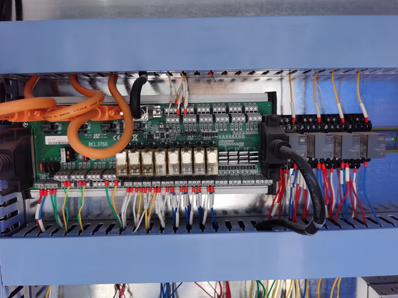 8mm 10mm Carbon Steel Laser Cutter 1530 4020 Cnc Fiber Laser Cutting Machine 8 мм 10 мм лазерна машина за рязане на въглеродна стомана 1530 4020 Cnc машина за лазерно рязане с влакна