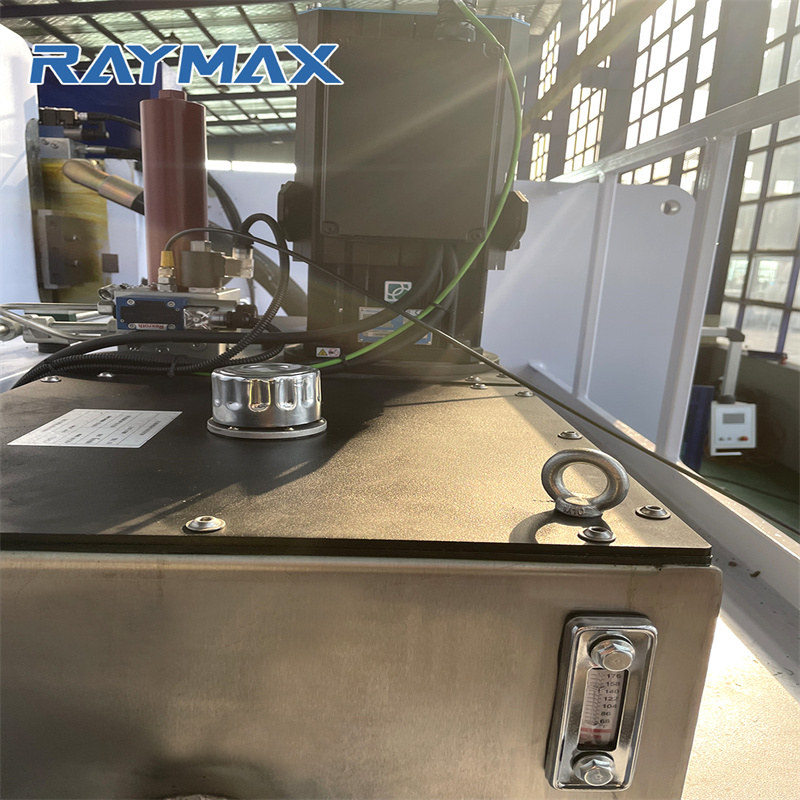 Cnc машина за огъване на спирачна преса със система Da52t