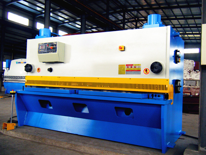 Aluminium Cutting Machine Hydraulic Guillotine Shearing Machine Pendulum Plate Shears Машина за рязане на алуминий Хидравлична гилотина Ножица за ножици с махало