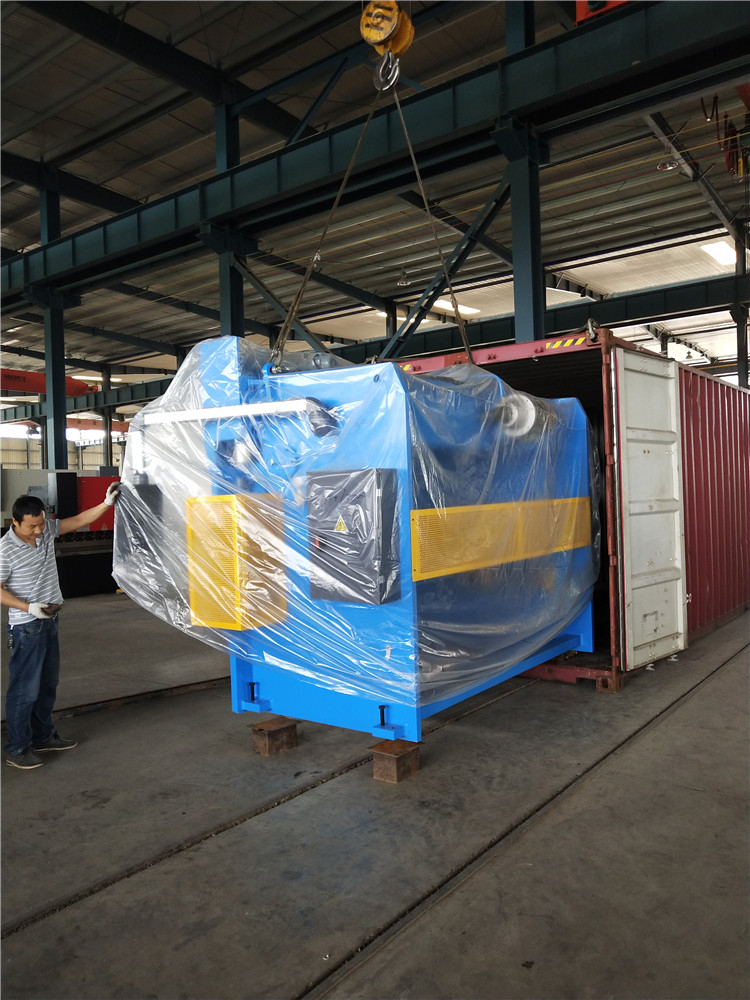 China Metal Hydraulic Press Brake Machine With Reasonable Price Китайска машина за метална хидравлична преса с разумна цена