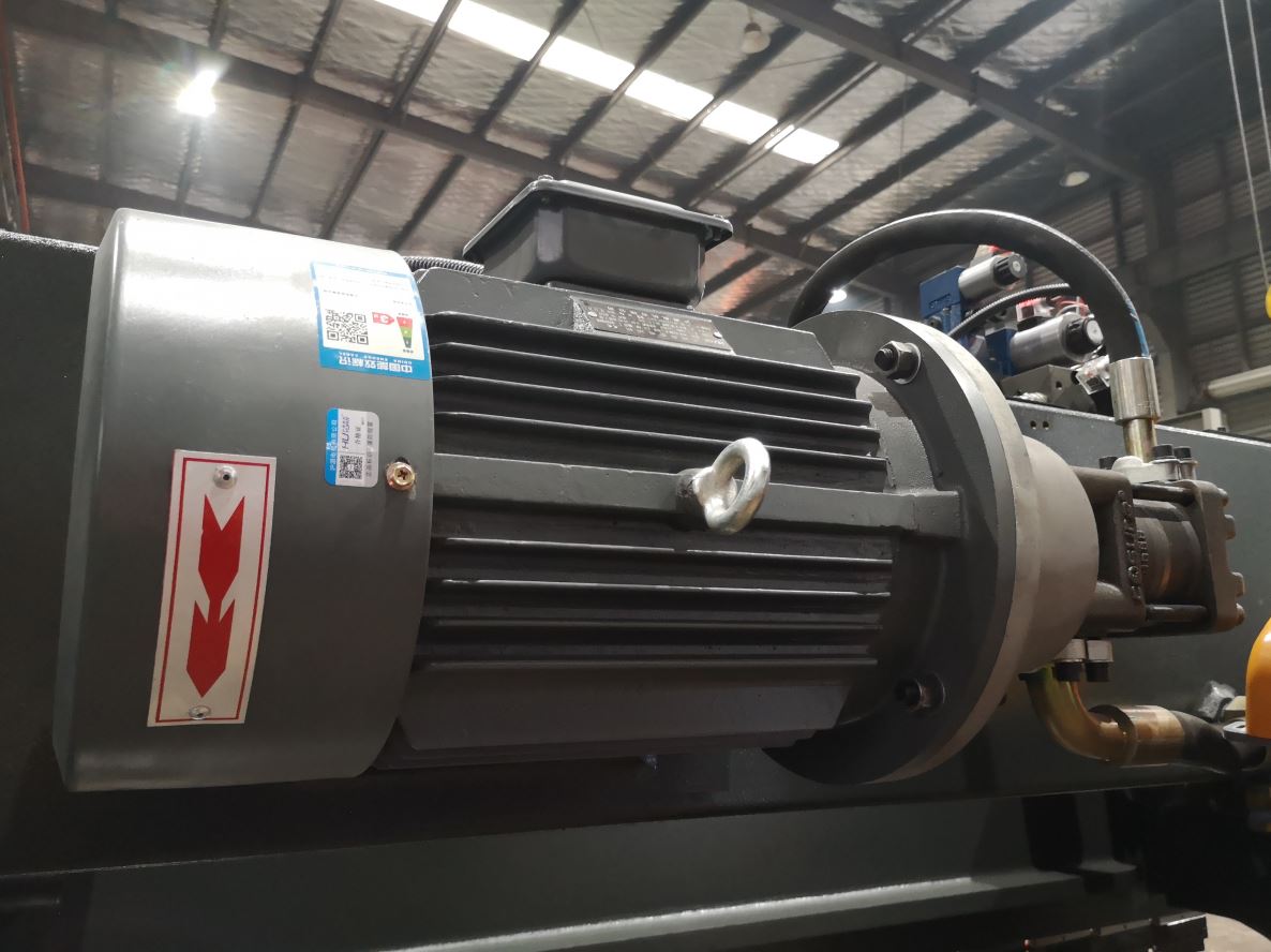 Delem Da66t 125 3+1 4+1 6+1 8+1 Cnc Hydraulic Press Brake For Metal Plate Bending Delem Da66t 125 3+1 4+1 6+1 8+1 CNC Хидравлична преса за огъване на метални плочи