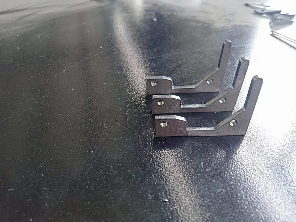 High Power 3015 2000W Metal Sheet Cnc Fiber Laser Cutting Machine Високомощна 3015 2000W машина за лазерно рязане на метални листове с ЦПУ влакна