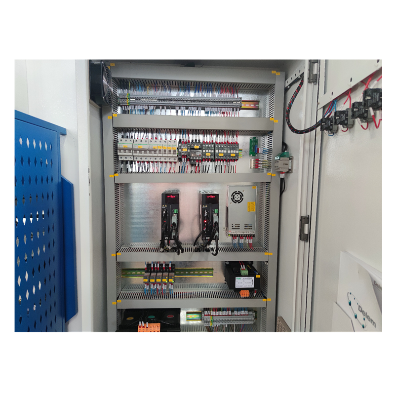 Hydraulic Press Brake Of 130t/3200mm 4+1 Axis Delem Da53t Cnc Press Brake Хидравлична абкантна преса от 130t/3200mm 4+1 ос Delem Da53t Cnc абкантна преса