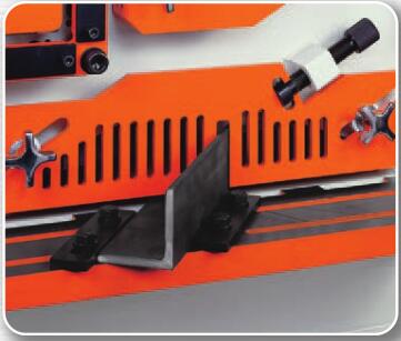 Metal Hydraulic IronWorker Machine Punching And Shearing Machine Метална хидравлична машина IronWorker Машина за щанцоване и рязане