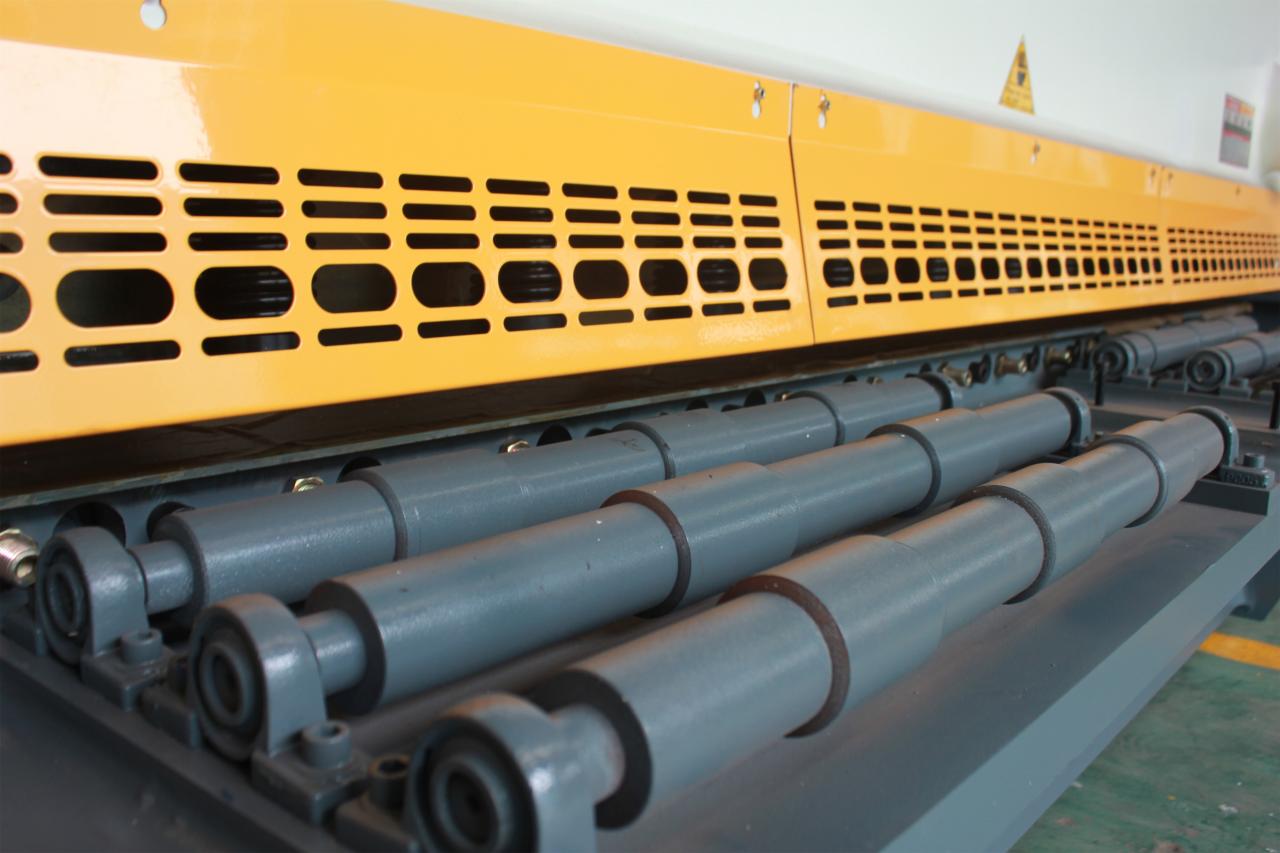 Qc11y Metal Plate Hydraulic Guillotine Shearing Machine For Sale Qc11y Хидравлична гилотинна ножица с метална плоча за продажба