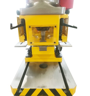 Steel Plate Angle Cutting Punching Notching Machine Hydraulic Ironworker For Sale Машина за рязане под ъгъл на стоманена плоча, щанцоване, изрязване, хидравлична железарска машина за продажба