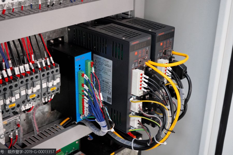 Wc67 Hydraulic Press Brake / CNC Press Bending Machine / Plate Bending Machine China Wc67 Хидравлична преса / машина за огъване на преси с ЦПУ / машина за огъване на плочи Китай