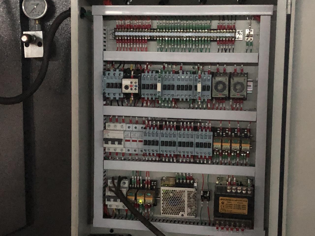 Wc67k Cnc Aluminum Iron Plate Hydraulic Press Brake Cnc Metal Sheet Bending Machine Wc67k Cnc алуминиева желязна плоча Хидравлична преса спирачка Cnc машина за огъване на метални листове