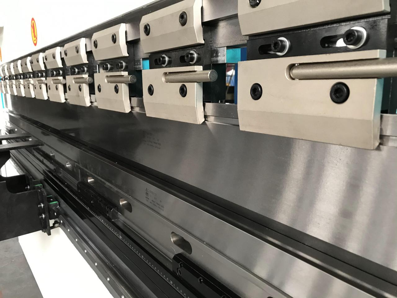 Wc67y-65/2500 Oem хидравлична преса спирачна машина Машина за огъване на стомана