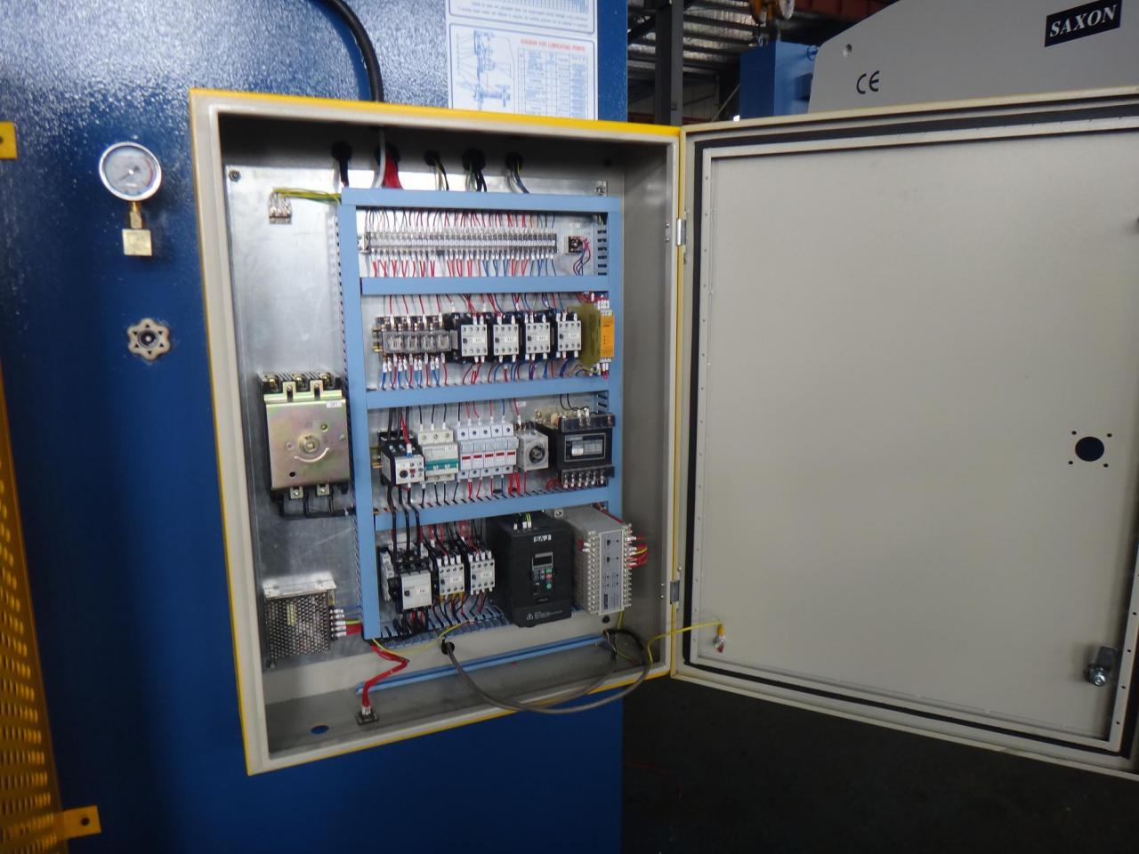 Wc67y-65/2500 Oem Hydraulic Press Brake Machine Steel Bending Machine Wc67y-65/2500 Oem хидравлична преса спирачна машина Машина за огъване на стомана