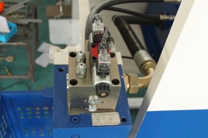 Wc67yk 80 100 160 200 Ton 3200mm E21 Nc Sheet Metal Oil Hydraulic Press Brake Price Wc67yk 80 100 160 200 тона 3200 мм E21 Nc масло от ламарина Цена на хидравлична преса