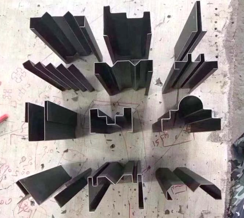 Wc67yk 80 100 160 200 Ton 3200mm E21 Nc Sheet Metal Oil Hydraulic Press Brake Price Wc67yk 80 100 160 200 тона 3200 мм E21 Nc масло от ламарина Цена на хидравлична преса